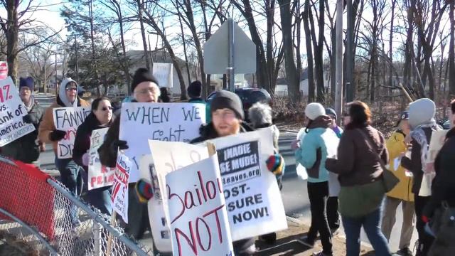 1_30_12_Medina_protest_.mov смотреть онлайн