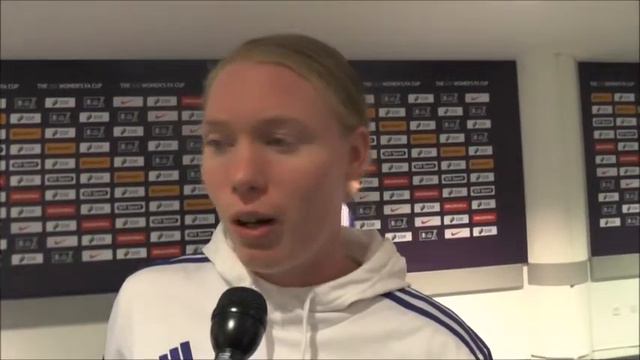 Hedvig Lindahl after Arsenal-Chelsea on 14.05.2016 смотреть онлайн
