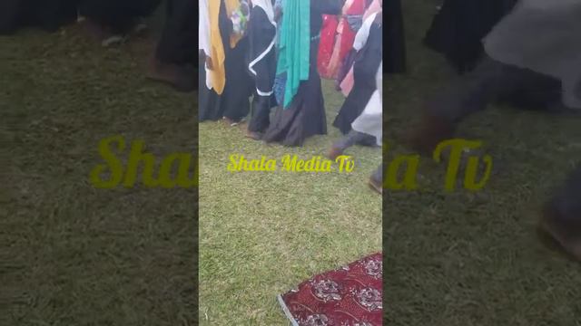 Auren Aminu Umar nazuwai Mikel da amaryar shi, kusha kallo lafiya. смотреть онлайн