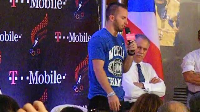 Conferencia de Prensa JJ Barea - Llegada a PR 6/22/2011 смотреть онлайн