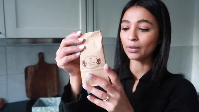 DES ACHATS SOSTRENE GRENE, DES DÉLICIEUX MARSHMALLOW ET DU BON CAFÉ DE CHEZ NESPRESSO смотреть онлайн