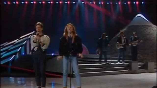 Eurovision 1987 - Italy - Umberto Tozzi & Raf - Gente Di Mare смотреть онлайн