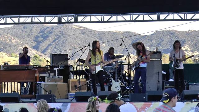 Jonathan Wilson & Friends ~ Mission In The Rain 8/17/13 Levi's Party In Your Pants, Topanga CA смотреть онлайн