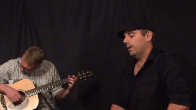 Vey And Reynolds - Long Black Veil (Johnny Cash Cover) - Folk Song Friday #11