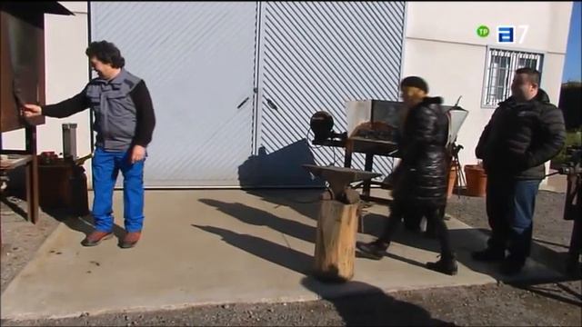 Entrevista a Miguel Fdez. Tuero en el programa Pueblos de TPA смотреть онлайн