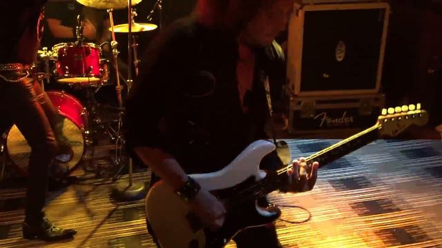 Jake E Lee Bark At The Moon Red Dragon Cartel.    *** Please Subscribe To My Channel Friends! ***