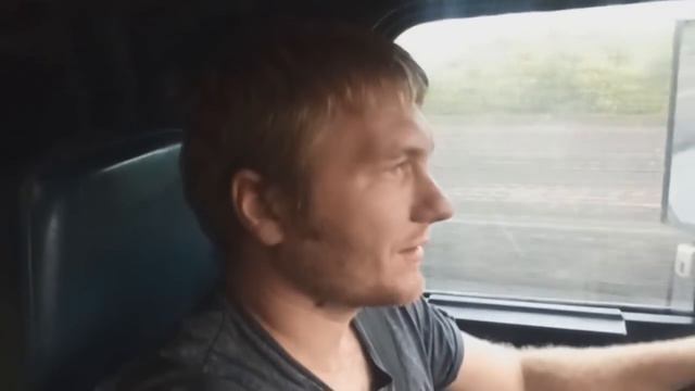 Двигатель поджарил колбаски не по-детски! Freightliner - ПЕЧЛАЙНЕР Готовлю еду на коллекторе. смотреть онлайн