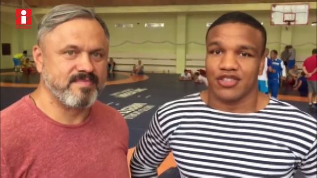 Жан Беленюк записав привітання учасникам борцівського турніру у Красенівці