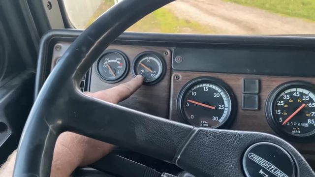 Freightliner FLB жив!!! Продувка поршней и рассказ о планах по машине смотреть онлайн