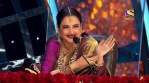 Rekha Ji ने दी Himesh को गाने में टक्कर | Indian Idol Season | Bollywood Mix Performances