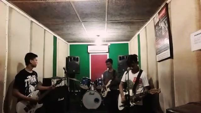 AHM Official - Lady Rose (cover)