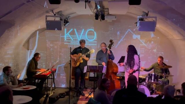 LÁGRIMAS NEGRAS (versión) - DORIS LAVIN смотреть онлайн