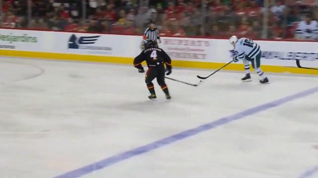 Martin Kaut scores vs Flames (3/25/23) смотреть онлайн