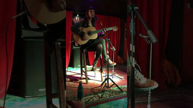 Presentación en Paliacate, San Cristobal de las Casas. Cover la edad del cielo, J. Drexler. смотреть онлайн