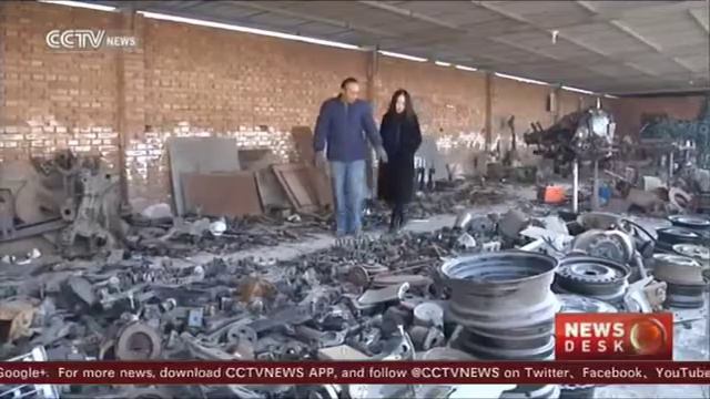 34176 Mittelstand Kunst CCTV College art teacher creates iron sculptures from industrial waste смотреть онлайн