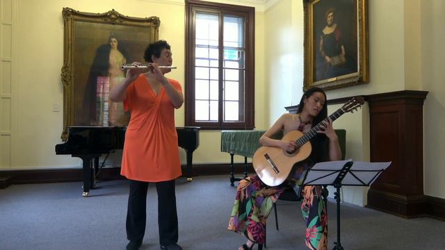 Fantasy for Flute and Guitar | Malcolm Arnold (Caroline Welsh & Saki Kato) смотреть онлайн