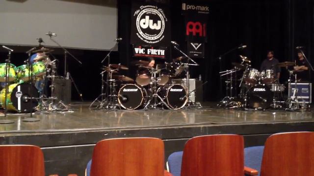 Dave Lombardo soundchecking at Drum Daze 2012 смотреть онлайн