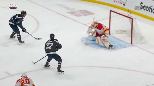 Jacob Markstrom Stretches Out To Rob Nikolaj Ehlers On A 2-on-0 With Glove смотреть онлайн