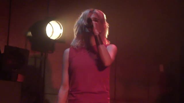 HollySiz - In Between Days (Cover - The Cure) - L'Empreinte - 16 Mai 2014 смотреть онлайн
