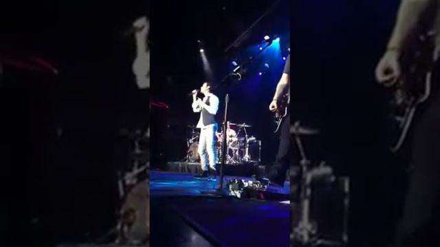 When I look to the sky Pat Monahan смотреть онлайн