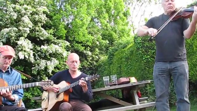 The Hot Club of Hastings @ The Queens Head смотреть онлайн
