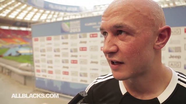 DJ Forbes after the All Blacks Sevens first match at the IRB World Sevens Champs смотреть онлайн
