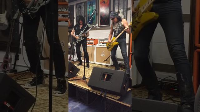 Michael Angelo Batio - Featuring Elliott Rubinson On Bass