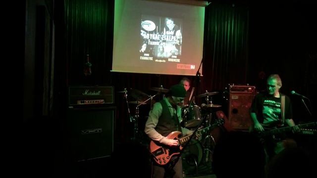Sharp Dressed Man - Lucas Sideras Trio & Friends - Lazy Club 27-12-2018 смотреть онлайн