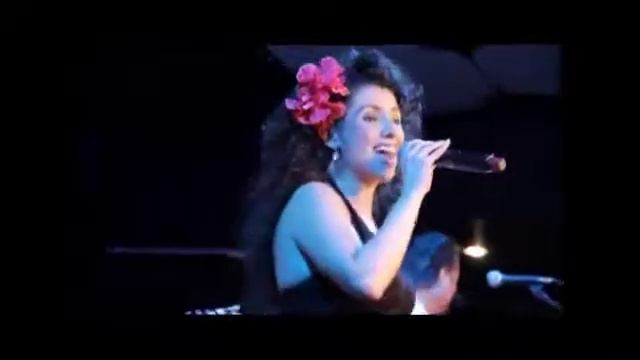 Ines as Gloria Estefan смотреть онлайн