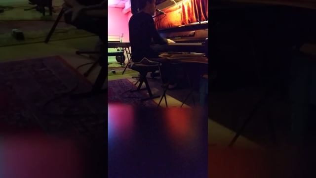 XTC cover, Wrapped in Grey. ........Music and lyrics by Andy Patridge from the album Nonesuch смотреть онлайн