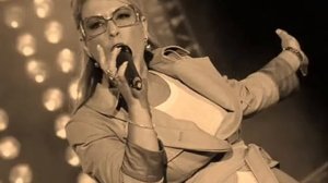 Anastacia - Defeated