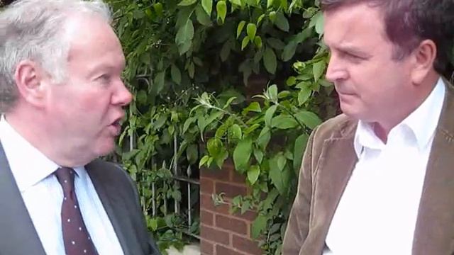 Mel talks to Shadow Minister for Post Offices смотреть онлайн