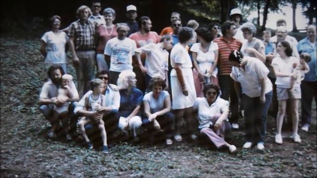 Baker Family Slideshow with Arnetta singing a song she wrote смотреть онлайн