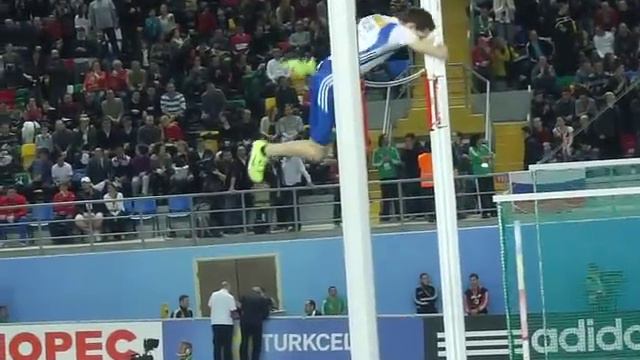CIMG2268.AVI Renaud Lavillenie 5.90m Istanbul IAAF 3/10/12