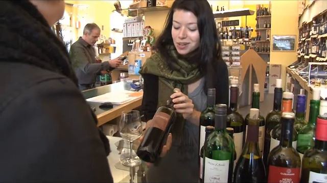 Weinhandlung Schluckspecht in Kassel: 30 Jahre kompetent und freundlich смотреть онлайн