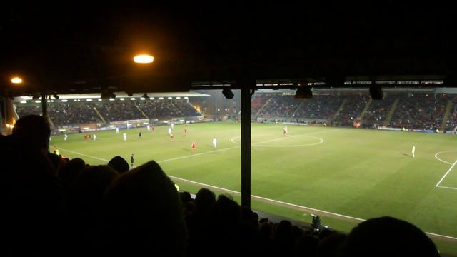 Elliott Bennett runs down the wing for me смотреть онлайн