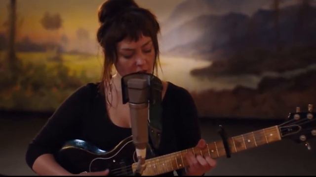 Angel Olsen Stars смотреть онлайн