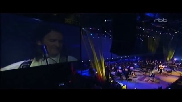 Give a Little Bit - Roger Hodgson (Supertramp Singer-Songwriter) with Orchestra смотреть онлайн