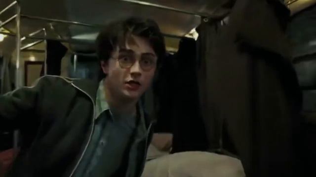 Harry Potter in a Nut Shell смотреть онлайн