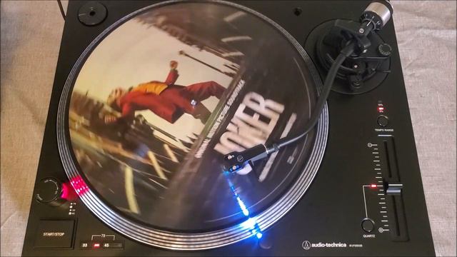 JOKER SOUNDTRACK -7- HIDING IN THE FRIDGE смотреть онлайн