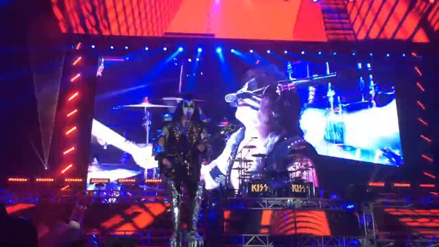 KISS - Crazy nights, Olympiahalle München, 18.5.2017 смотреть онлайн