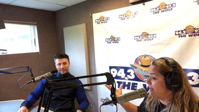Kamil Answers Jess' Burning Bachelor in Paradise Questions смотреть онлайн