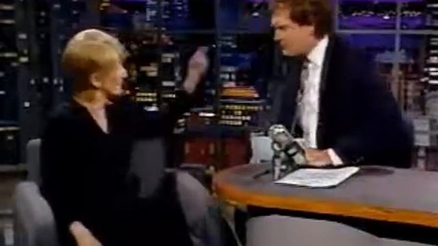 02281990 Letterman Olympia Dukakis Chris Elliott & 02281991 Paul Reiser смотреть онлайн