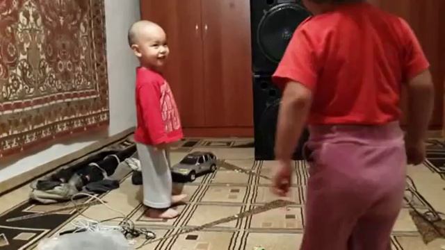 Айхан Алихан в детстве