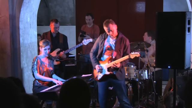 Gabriela Kulka and Raalya trio Challenger (live) смотреть онлайн