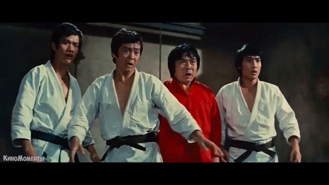 В удар нужно вкладывать энергию всего тела  Тан Лун Брюс Ли демонстрирует силь