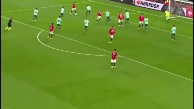 Francis Ozoho Was Brilliant In The Game Manchester Vs Omonia - Ozoho Vs Cristiano-CR7