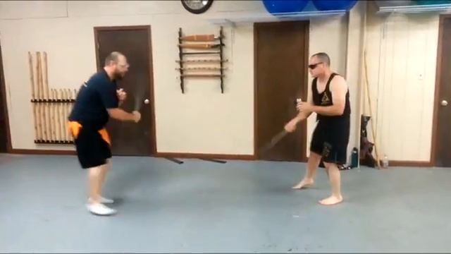 FMA Academy - 5 Point Sumbrada With Live Machetes смотреть онлайн