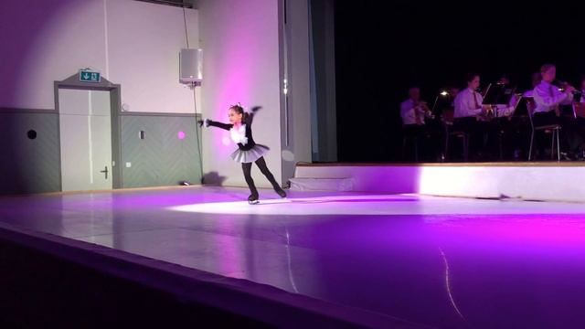 Olivia Bacsa: Show in Sempach von Musikgesellschaft Harmonie Sempach смотреть онлайн