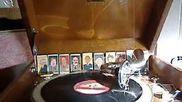 Take A Step. The Romanie Orchestra directed by Debroy Somers. 1924. смотреть онлайн